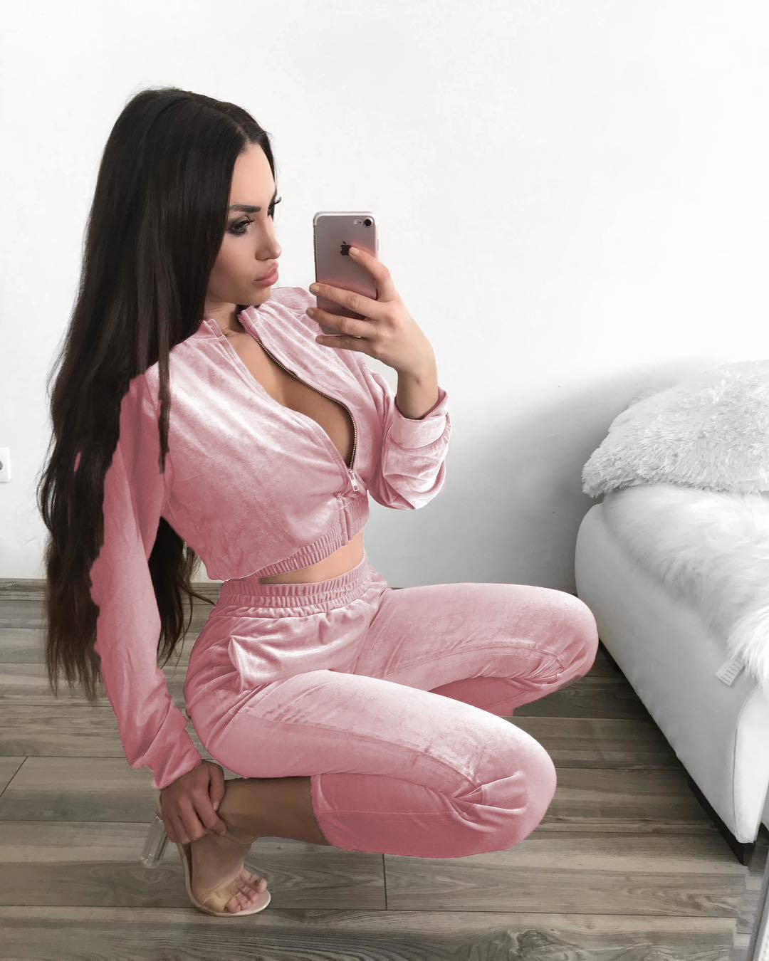 2021 Swan Suede Suit Women's European and American Autumn and Winter Solid Color Zipper Sweater Ankle-Tied Sports Trousers Two-Piece Suit Women's