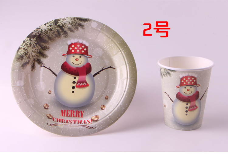 Christmas Party Gathering Decoration Supplies Dining Table Layout Disposable Paper Cup Plate Set Party Christmas Party Gathering Decoration Supplies Dining Table Layout Disposable Paper Cup Plate Set Party