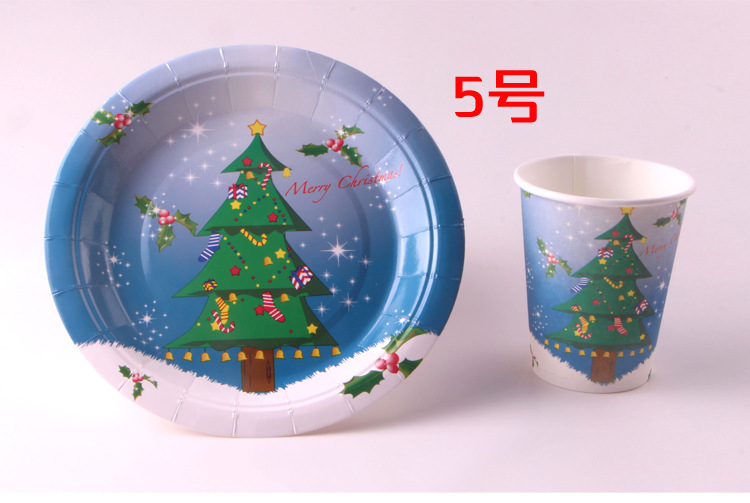 Christmas Party Gathering Decoration Supplies Dining Table Layout Disposable Paper Cup Plate Set Party Christmas Party Gathering Decoration Supplies Dining Table Layout Disposable Paper Cup Plate Set Party