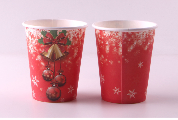 Christmas Party Gathering Decoration Supplies Dining Table Layout Disposable Paper Cup Plate Set Party Christmas Party Gathering Decoration Supplies Dining Table Layout Disposable Paper Cup Plate Set Party