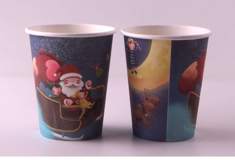 Christmas Party Gathering Decoration Supplies Dining Table Layout Disposable Paper Cup Plate Set Party Christmas Party Gathering Decoration Supplies Dining Table Layout Disposable Paper Cup Plate Set Party