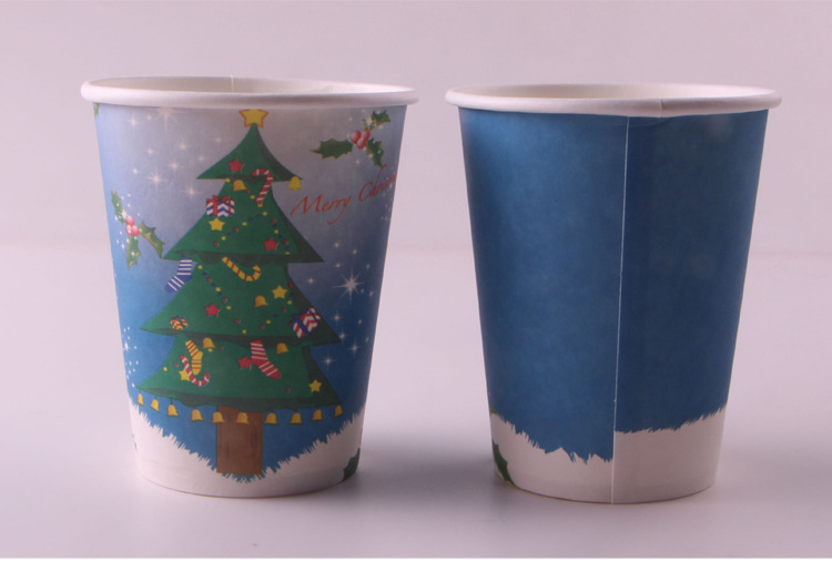 Christmas Party Gathering Decoration Supplies Dining Table Layout Disposable Paper Cup Plate Set Party Christmas Party Gathering Decoration Supplies Dining Table Layout Disposable Paper Cup Plate Set Party