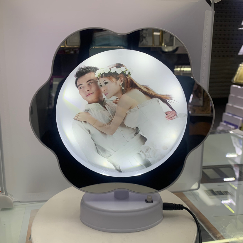 SUNFLOWER Shape Mirror with LED Light Creative Table Setting Decorative Gift Photo Living Room Bedroom Magic Mirror Photo Frame SUNFLOWER Shape Mirror with LED Light Creative Table Setting Decorative Gift Photo Living Room Bedroom Magic Mirror Photo Frame