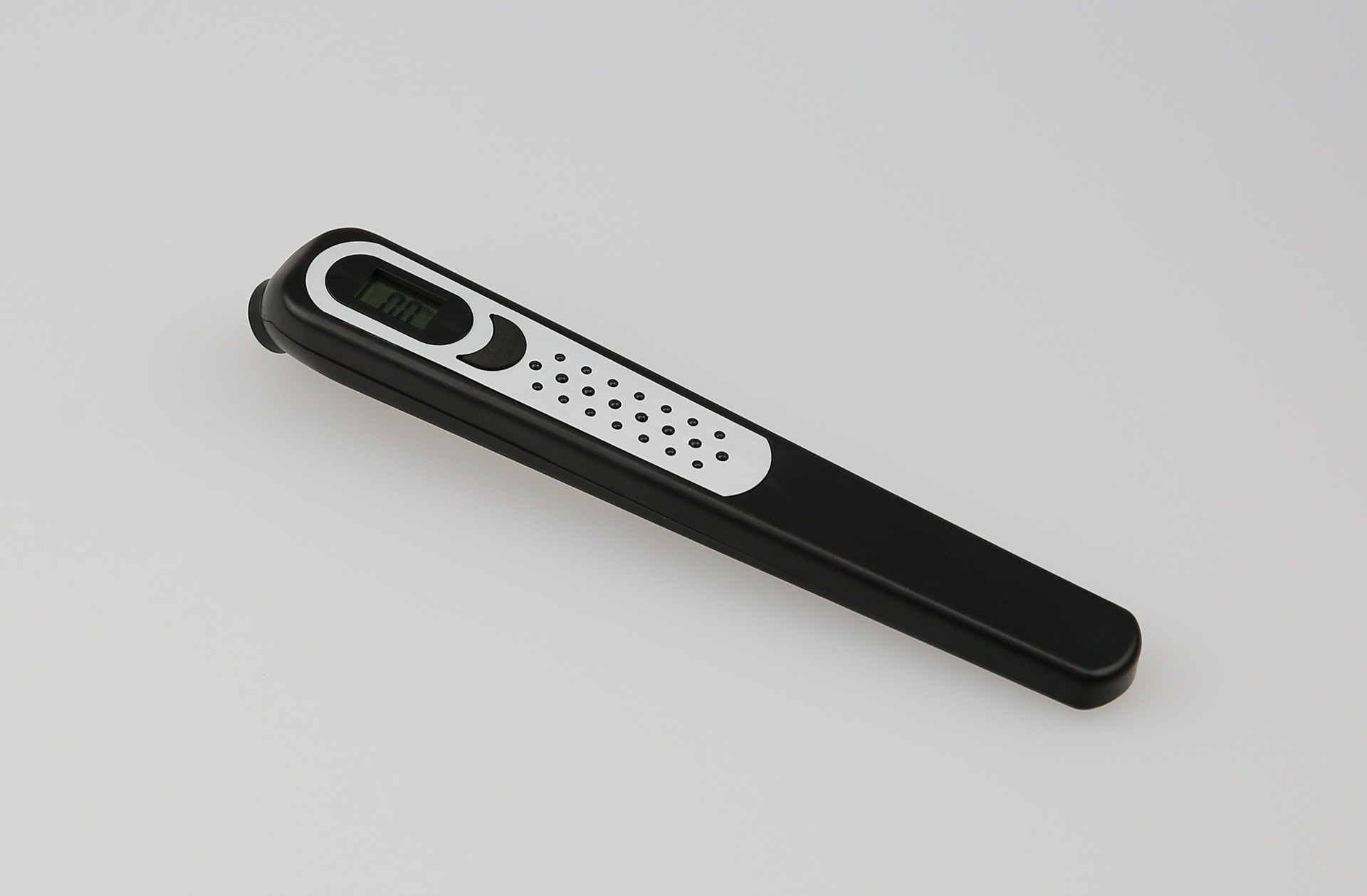 Digital display tire pressure gauge, tire pressure gauge, tire pressure gauge
