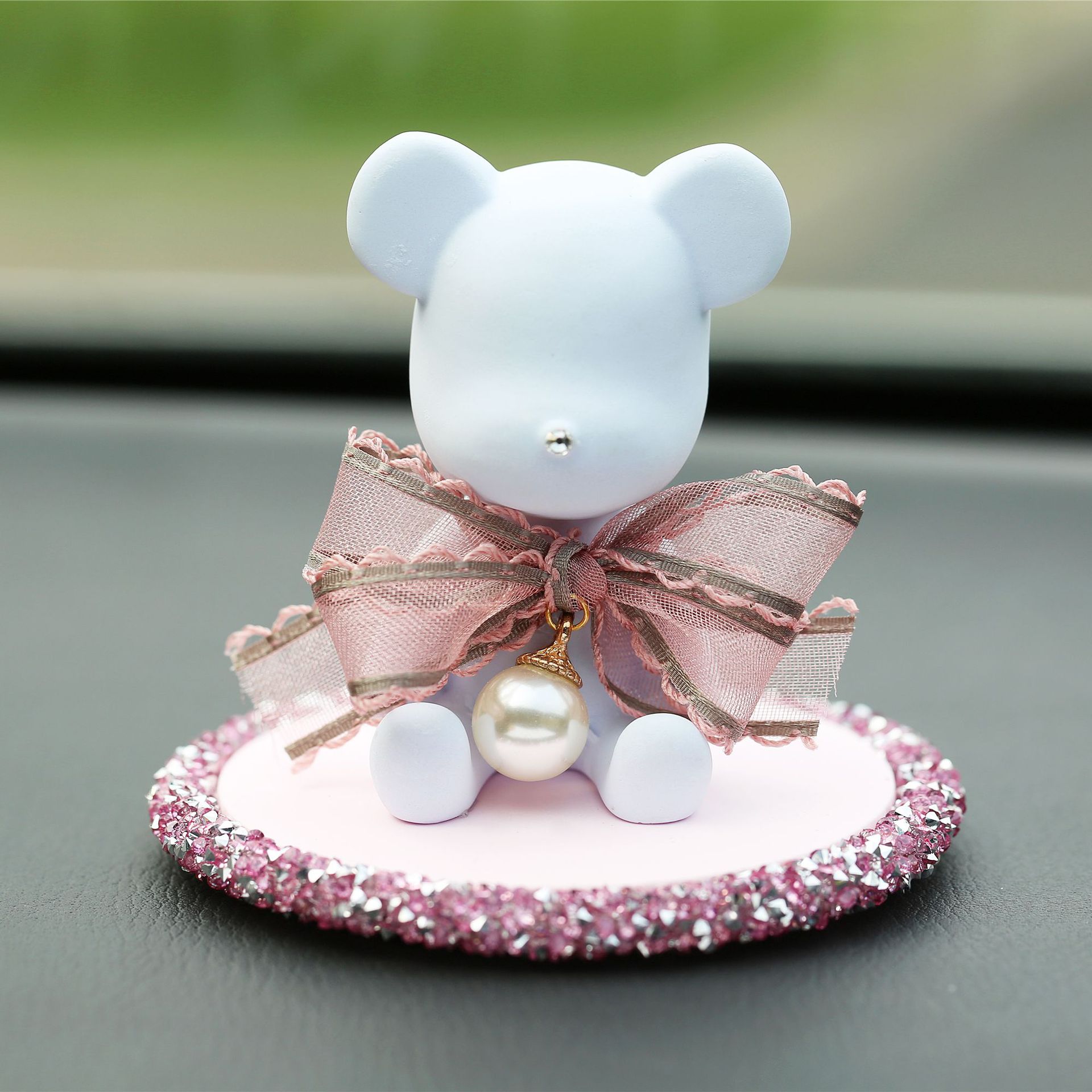 Plaster bear fragrance car set up a express cartoon bear car perfume interior
