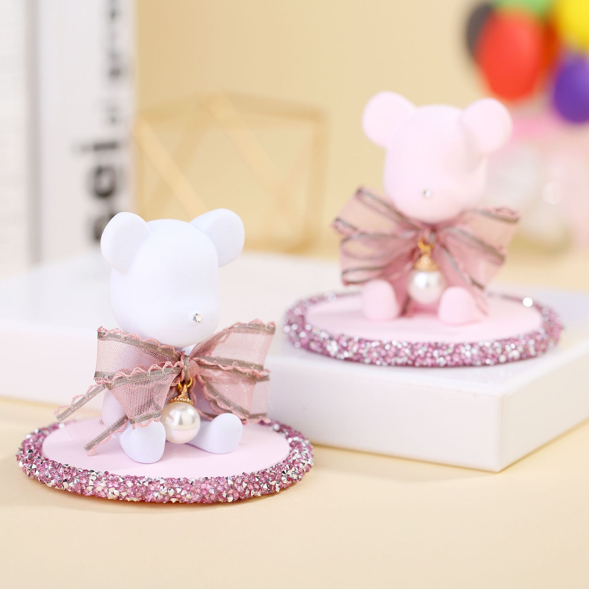 Plaster bear fragrance car set up a express cartoon bear car perfume interior