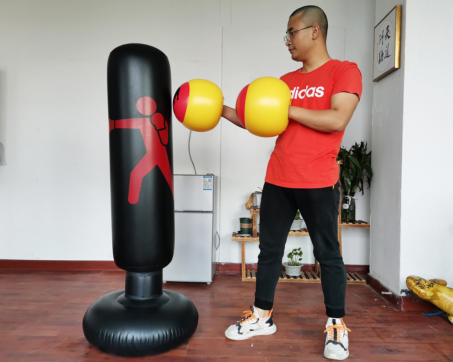 Boxing Inflatable Boxing Gloves Wholesale New Inflatable Boxing Column Sandbag Adapter Gloves PVC Inflatable Gloves Boxing Inflatable Boxing Gloves Wholesale New Inflatable Boxing Column Sandbag Adapter Gloves PVC Inflatable Gloves