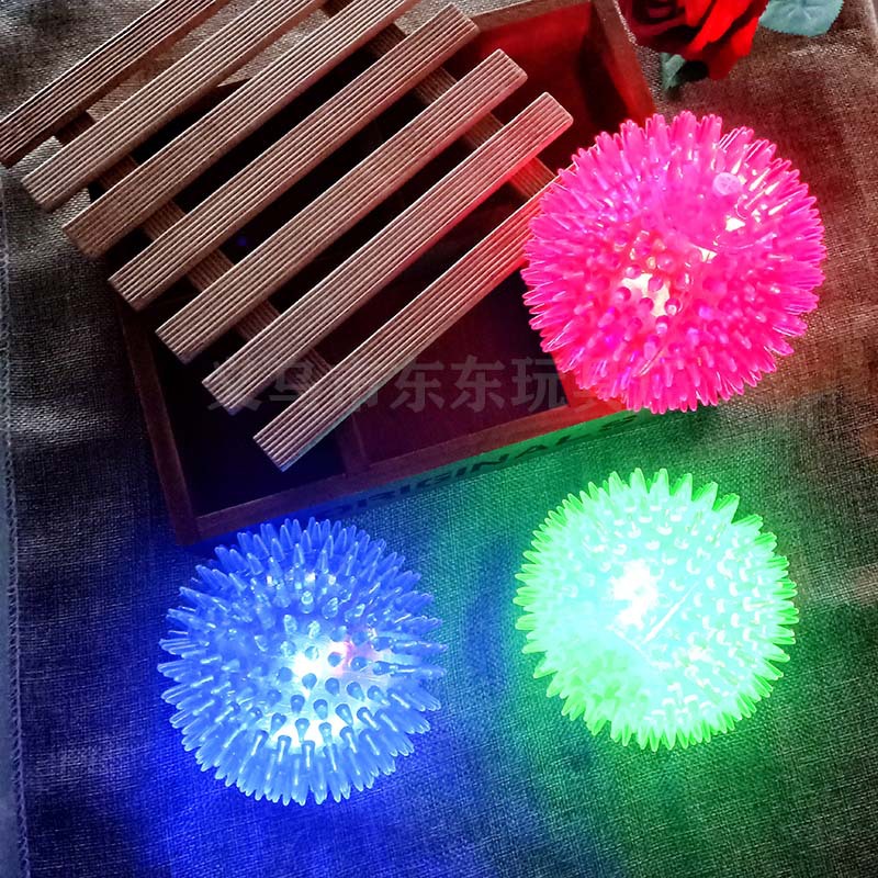 Large Number 10cm Flash Acanthosphere Luminous Band Rope Whistle Squeeze and Sound Massage Ball Voice Elastic Ball Luminous Toys Large Number 10cm Flash Acanthosphere Luminous Band Rope Whistle Squeeze and Sound Massage Ball Voice Elastic Ball Luminous Toys