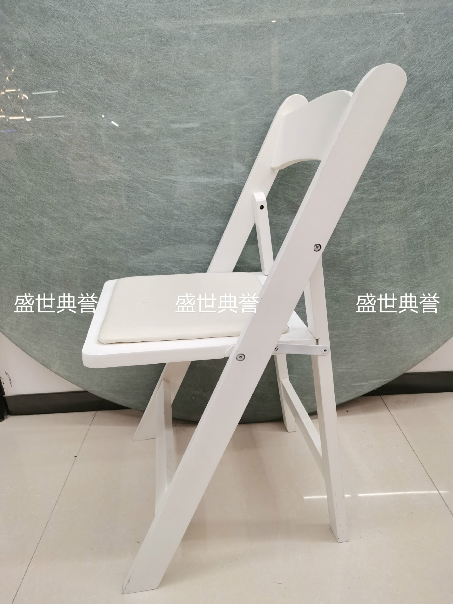 Outdoor folding chair Outdoor wedding solid wood folding chair banquet party white chair