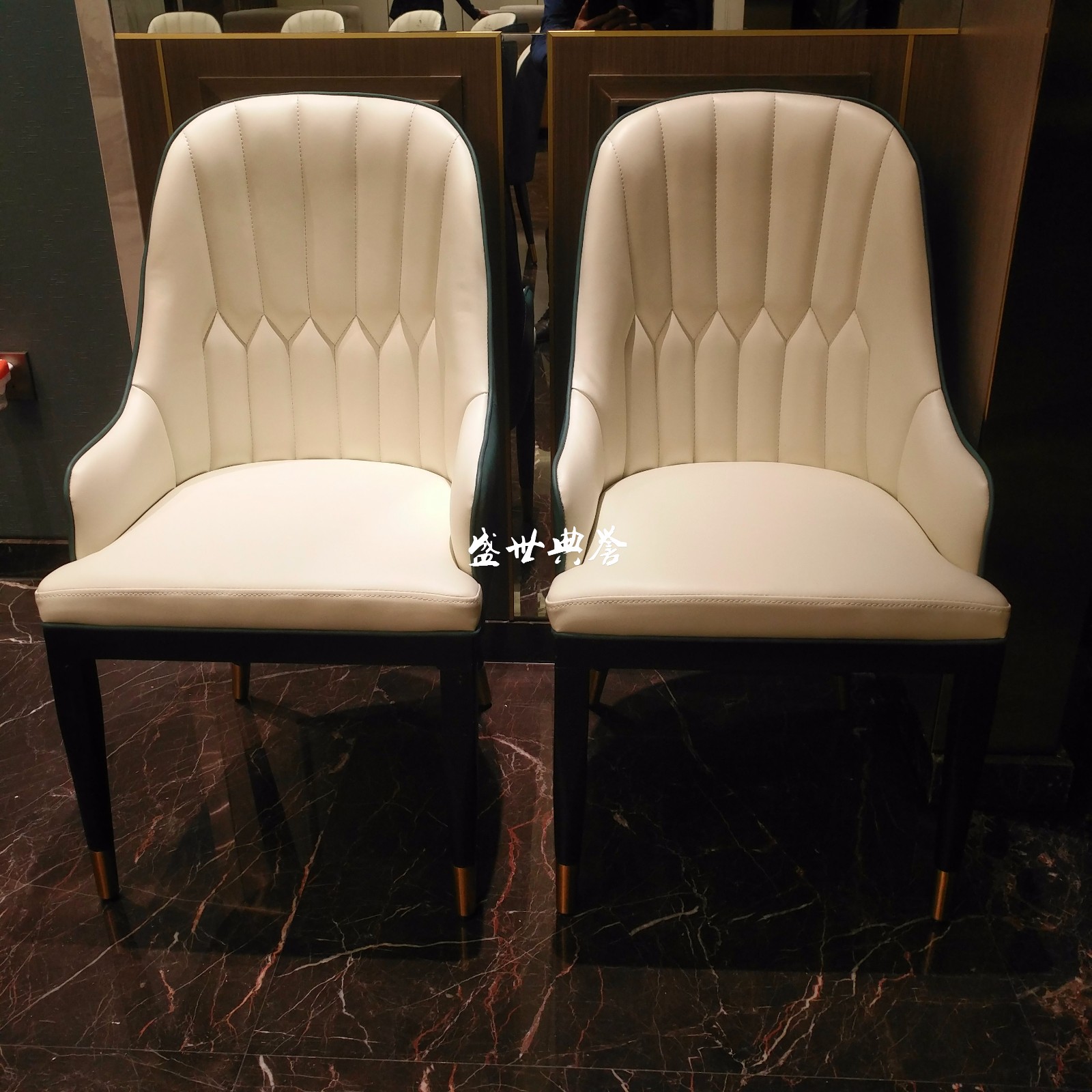 Outdoor folding chair Outdoor wedding solid wood folding chair banquet party white chair