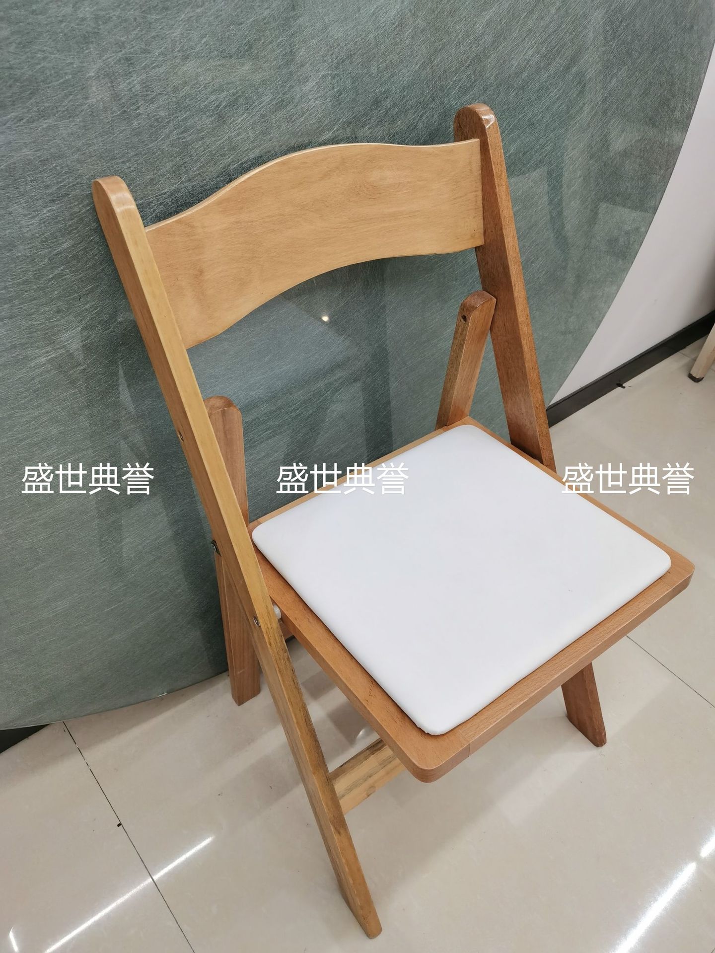 Outdoor folding chair Outdoor wedding solid wood folding chair banquet party white chair