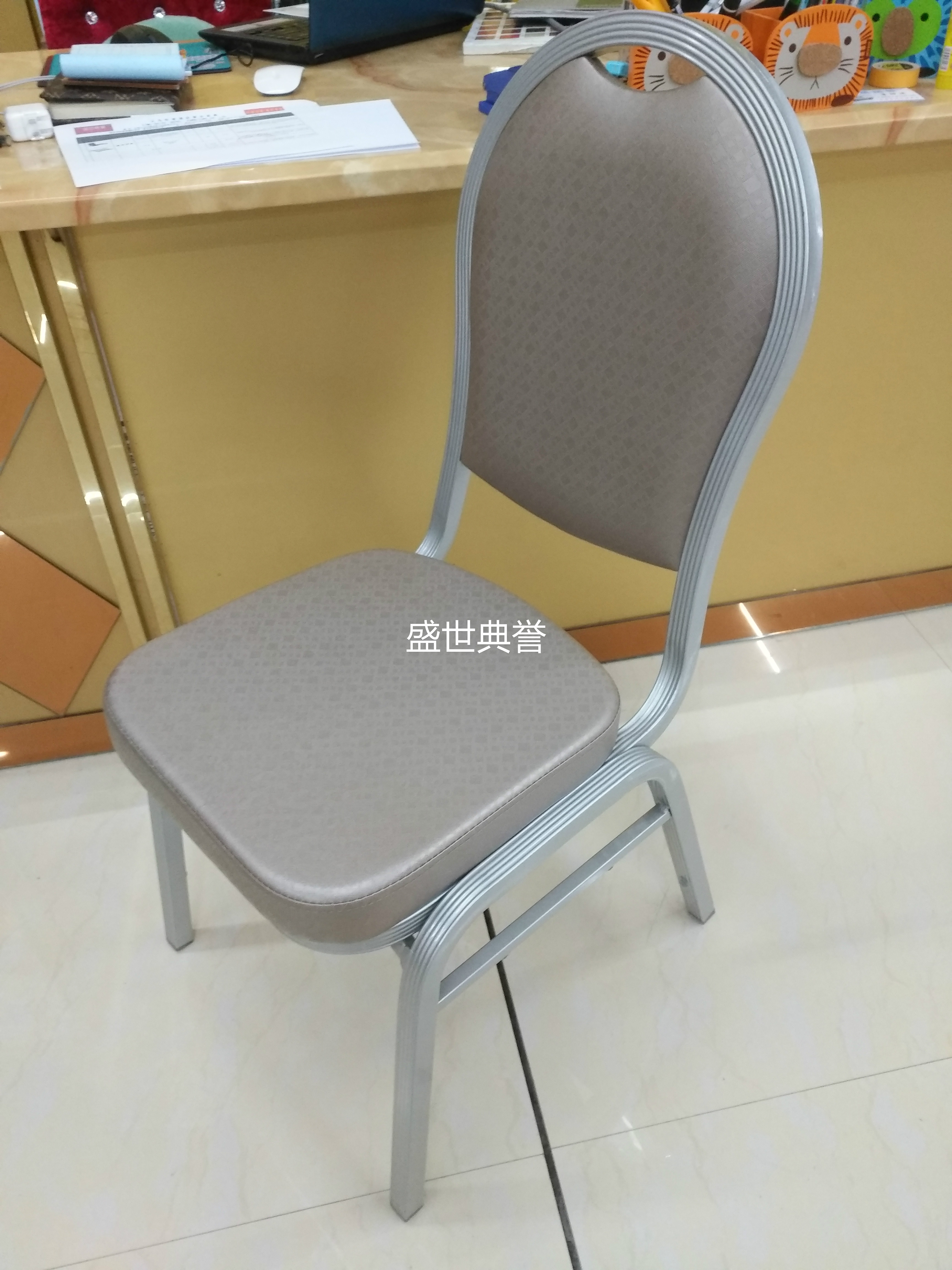 Holiday inn conference metal folding chair wedding round back chair