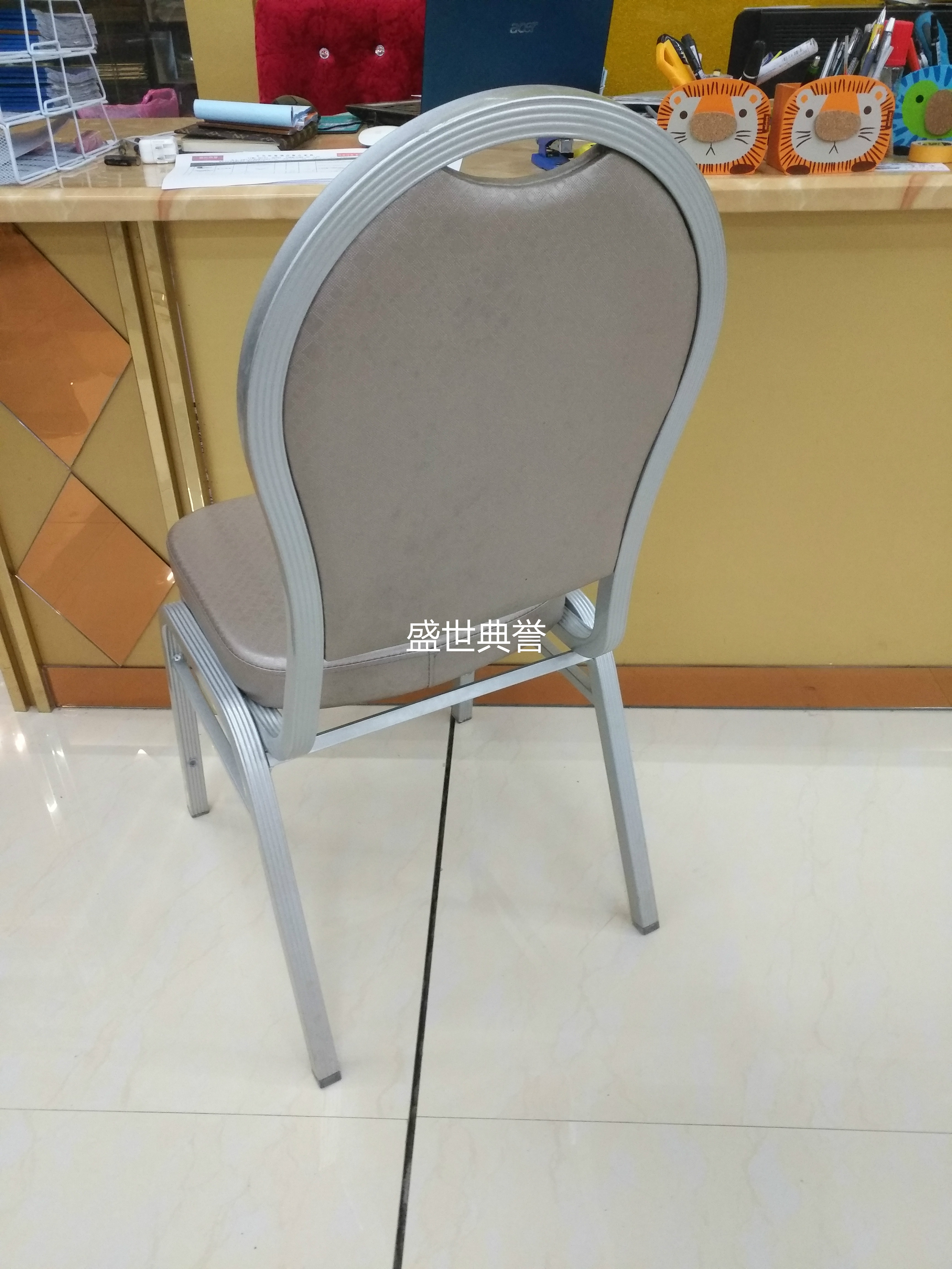 Holiday inn conference metal folding chair wedding round back chair