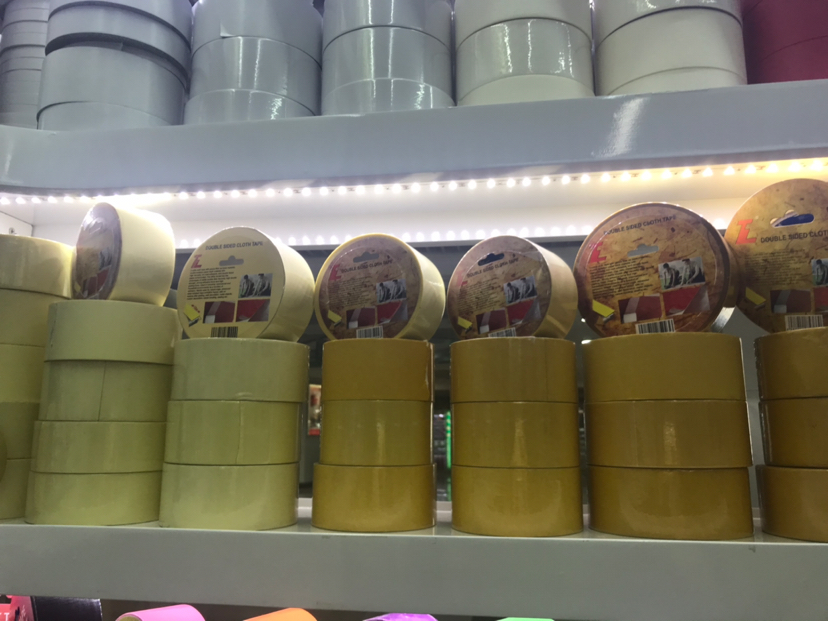 Double - sided carpet tape Double - sided carpet tape