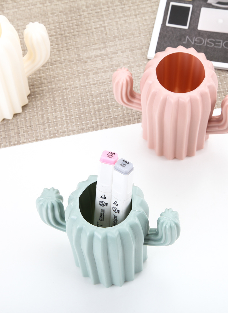 Plastic Creative Fashion Pen Container Study Conference Room Decoration Anti-Fall Drop-Resistant Cactus Ball Pen Container Vase Plastic Creative Fashion Pen Container Study Conference Room Decoration Anti-Fall Drop-Resistant Cactus Ball Pen Container Vase