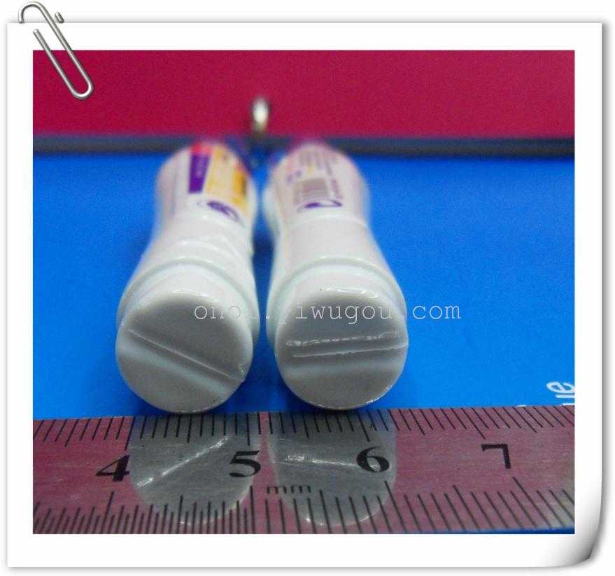Igle amendment 104 correction pen, correction fluid, Yiwu, nontoxic, especially white quick-dry
