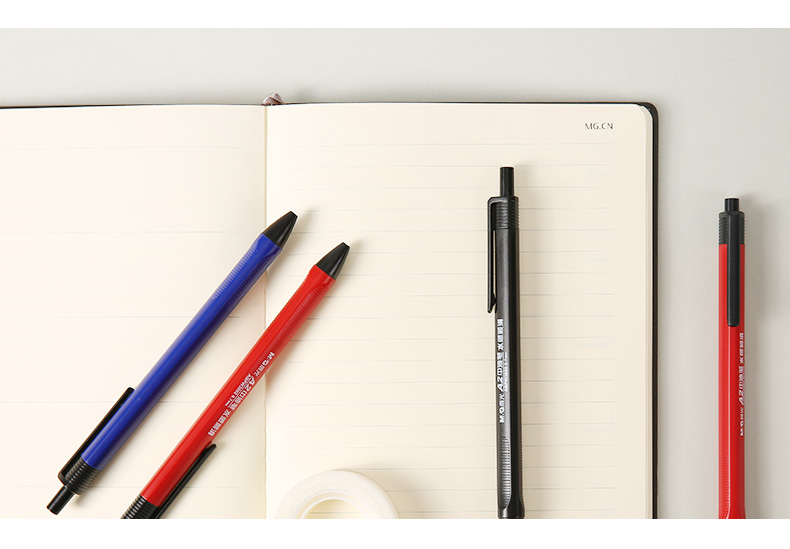 A2 push ball pen writing smooth and durable middle oil pen 0.7mm student stationery and office supplies signature pen A2 push ball pen writing smooth and durable middle oil pen 0.7mm student stationery and office supplies signature pen