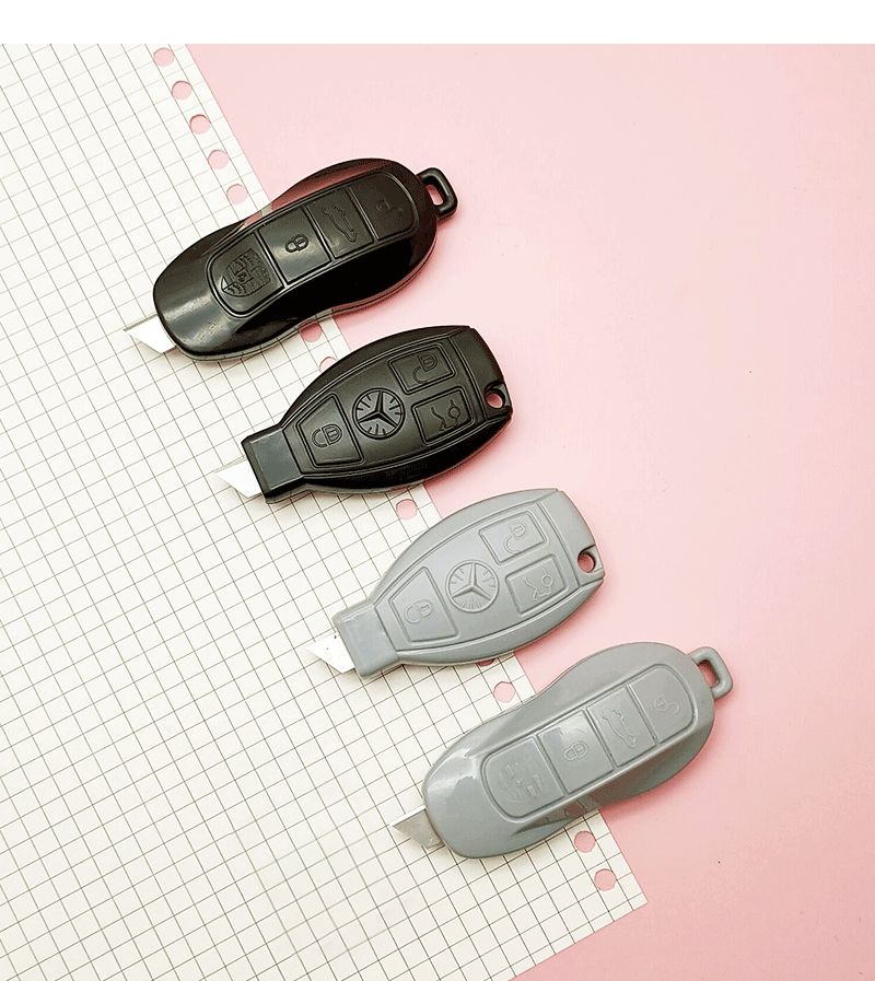 Creative Car Key Mini Art Knife Black and White Cartoon Small Utility Knife Portable Student Paper Cutter Hand Account Creative Car Key Mini Art Knife Black and White Cartoon Small Utility Knife Portable Student Paper Cutter Hand Account