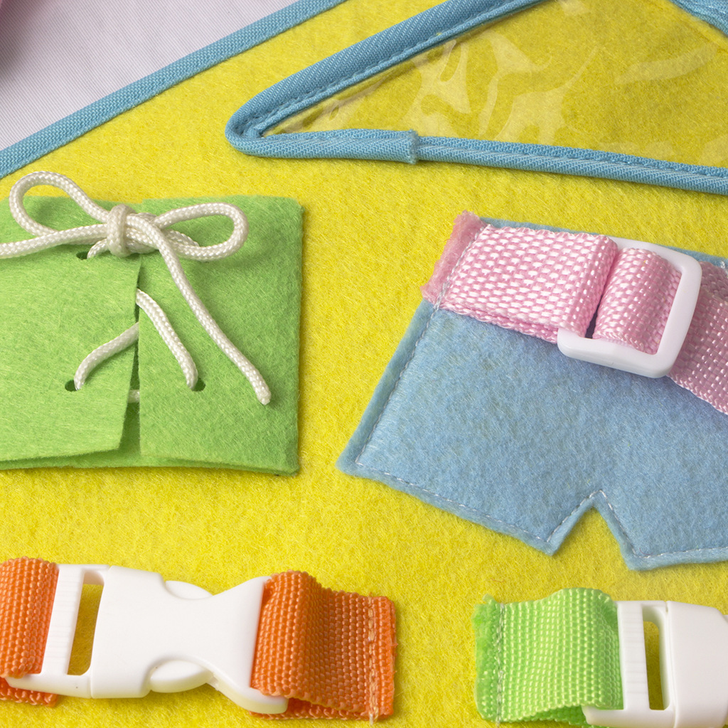 New Dressing Learning Board Infant Early Education Felt Busy Board Kindergarten Teaching Aids Children Portable Busy Board