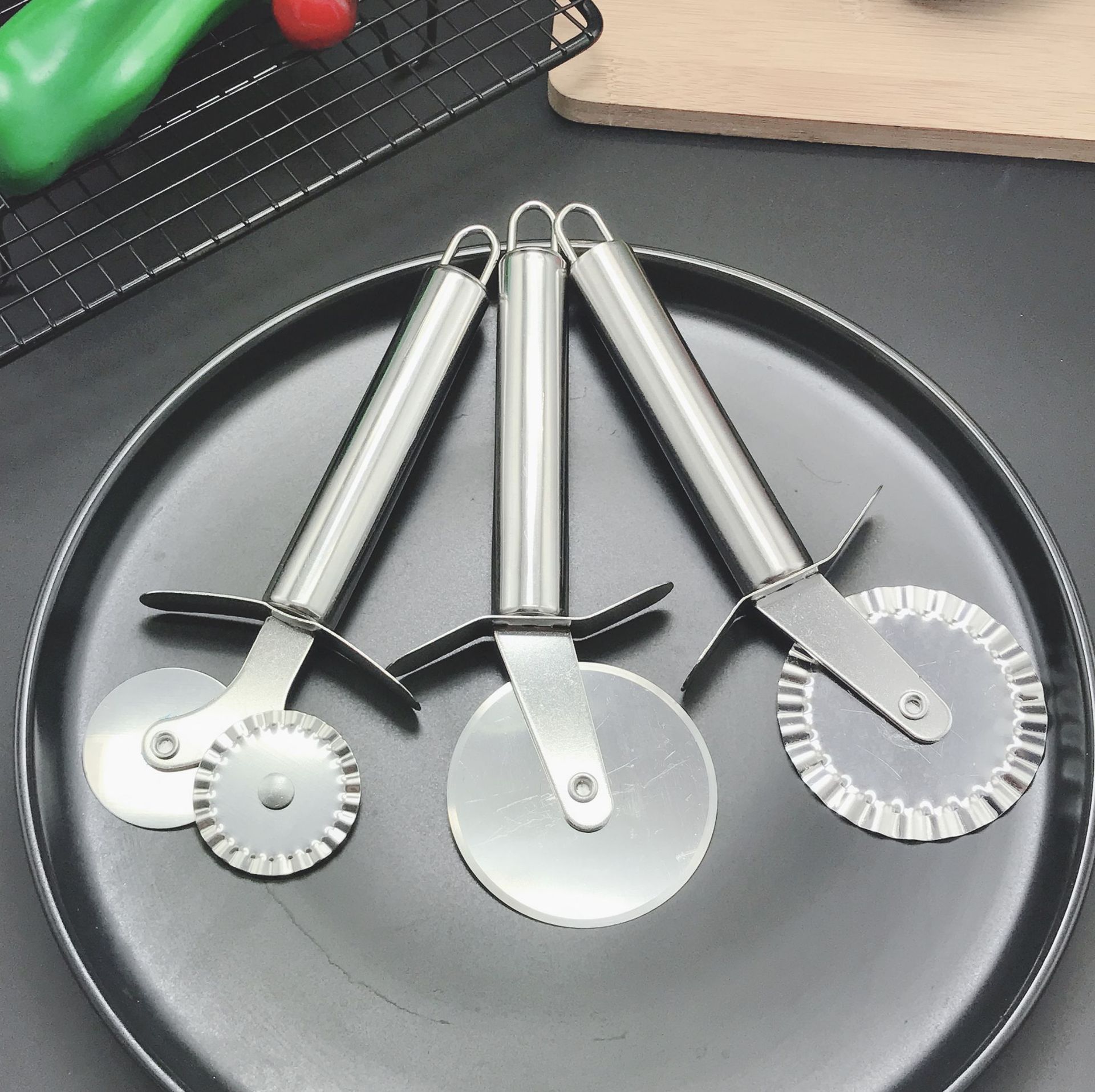 Pizza Wheel Double-Wheel Single-Wheel Lace Pizza Cutter Pizza Tools Baking Supplies