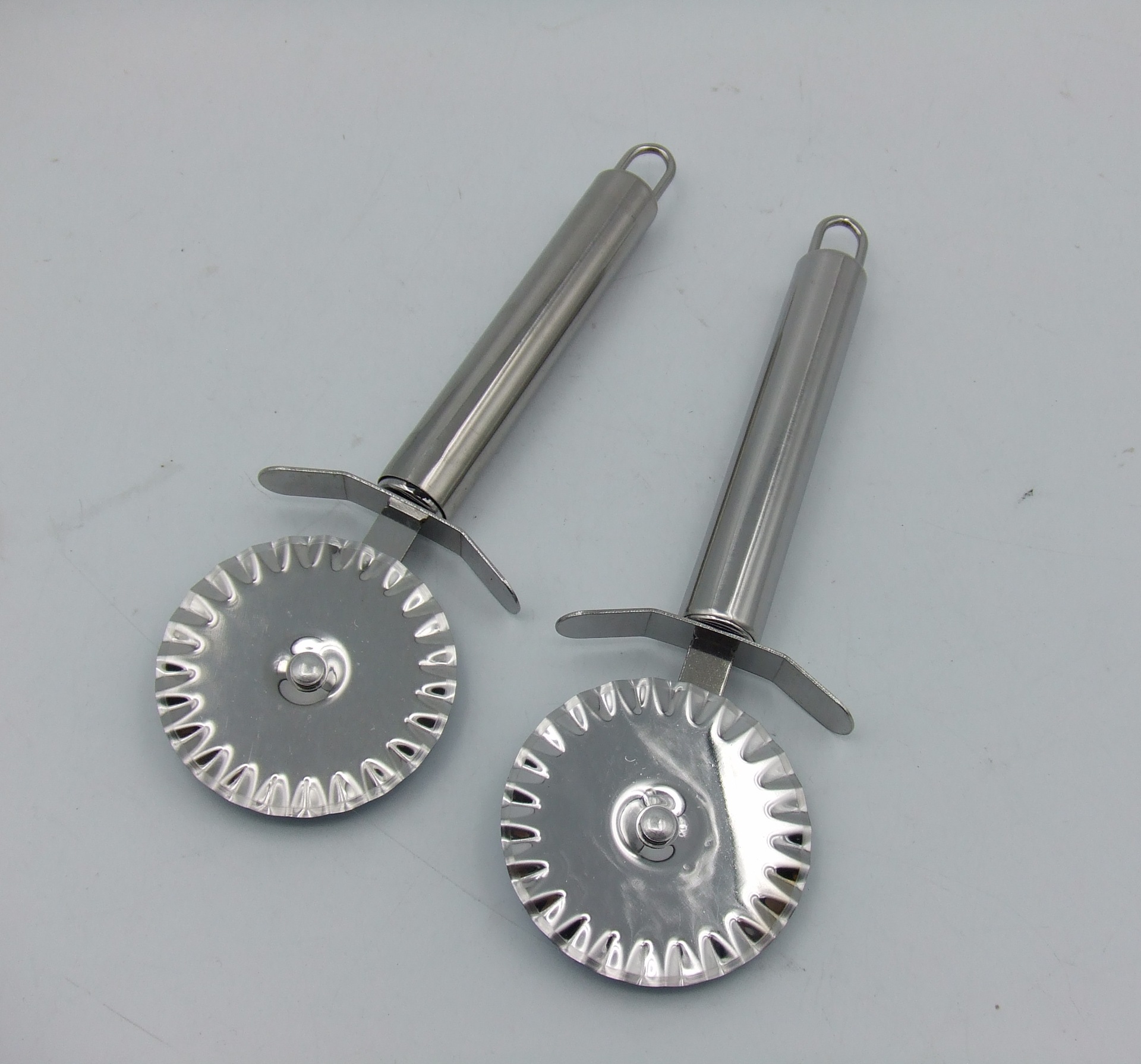 Pizza Wheel Double-Wheel Single-Wheel Lace Pizza Cutter Pizza Tools Baking Supplies Pizza Wheel Double-Wheel Single-Wheel Lace Pizza Cutter Pizza Tools Baking Supplies