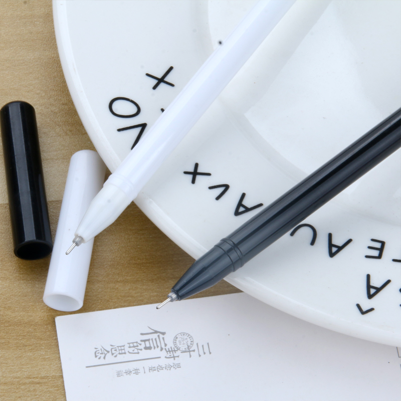 Japanese and Korean Creative New Cartoon Black and White Bear Black Gel Pen Student Studying Stationery Wholesale Customizable Logo
