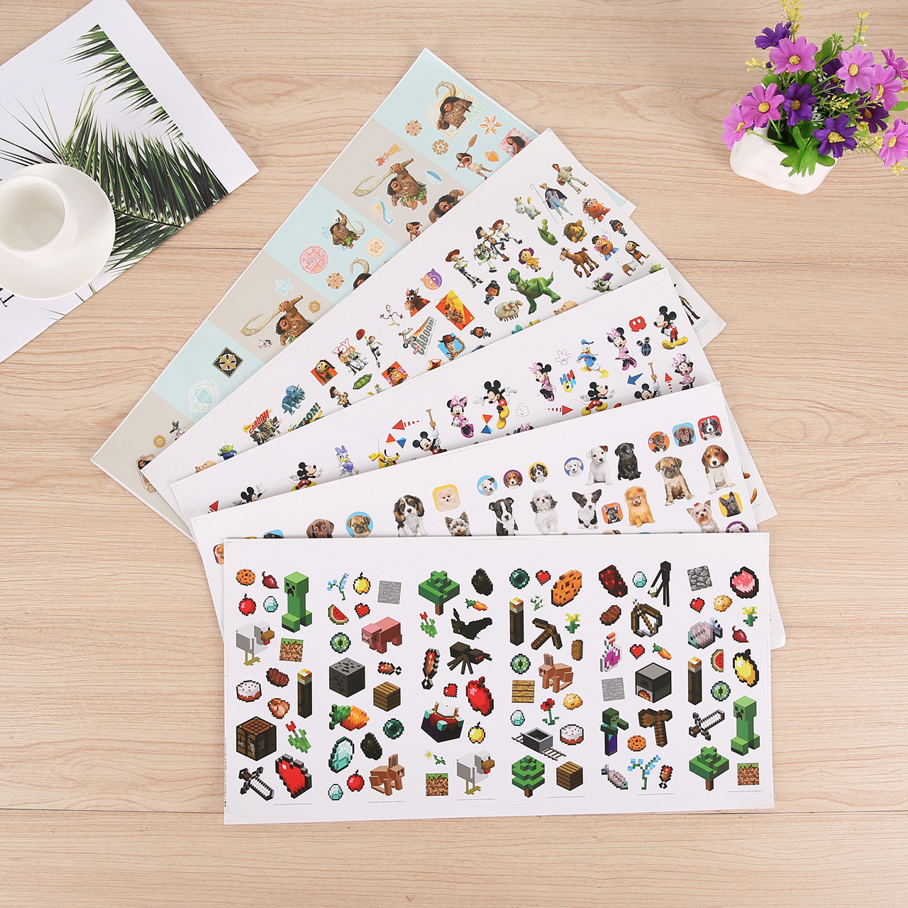 Children&#039;s Cartoon Sticker Custom Coated Light Mask PVC Sticker Custom Wholesale