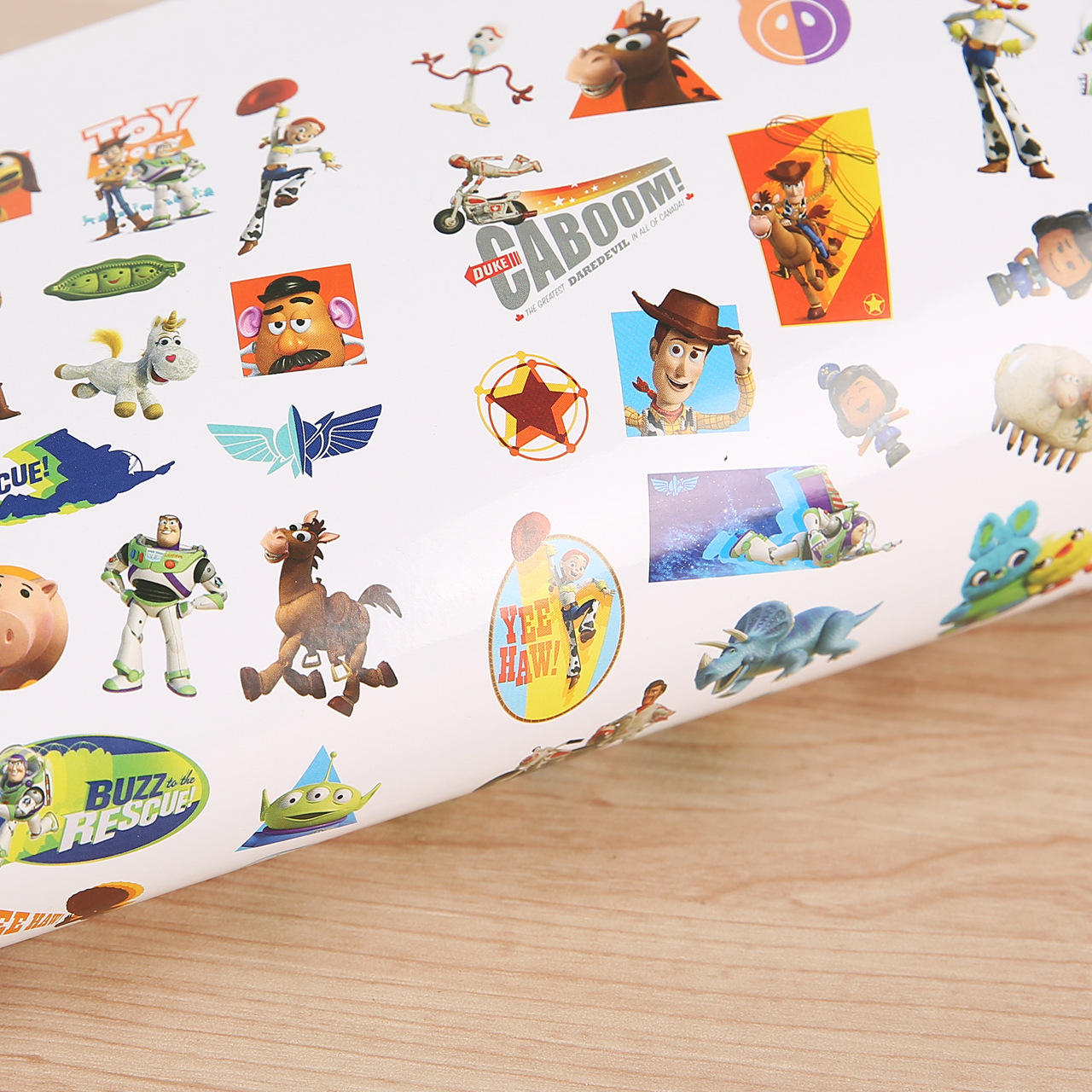 Children&#039;s Cartoon Sticker Custom Coated Light Mask PVC Sticker Custom Wholesale