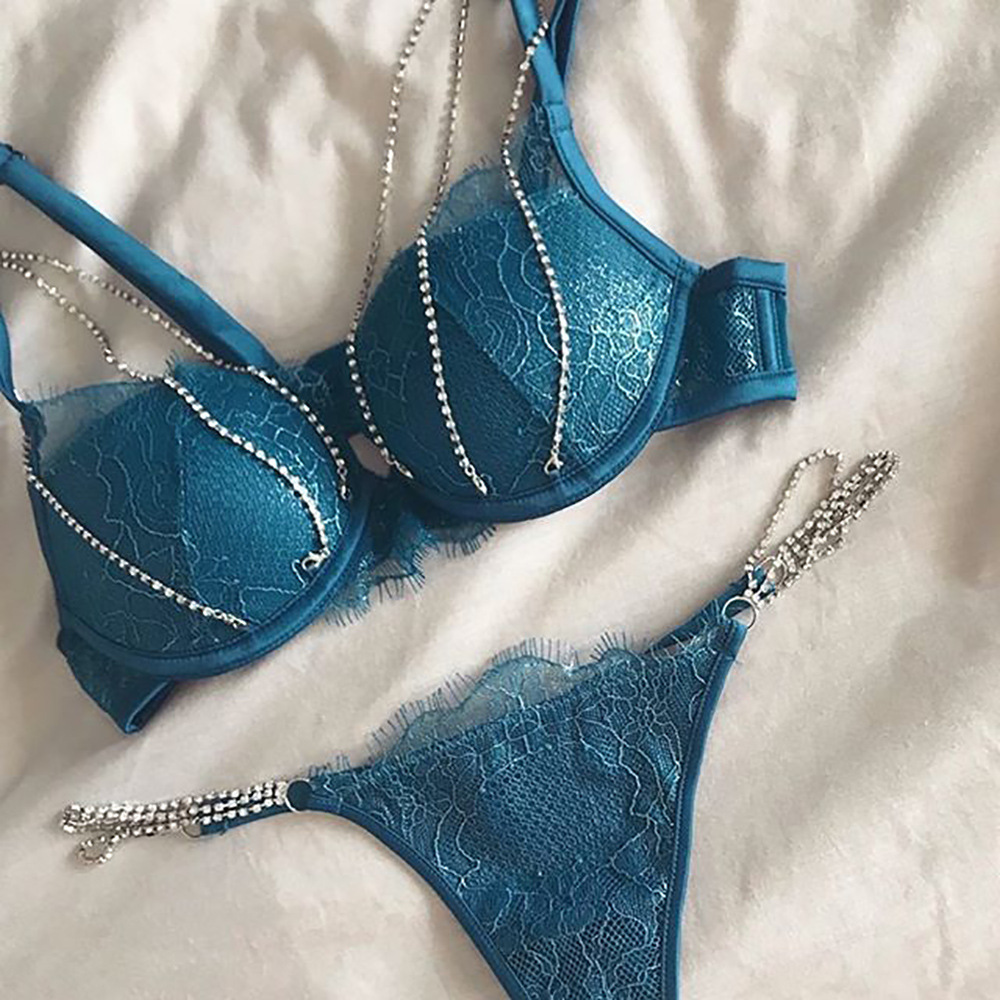 European and American Heavy Craft Women's Fashion Sexy Push up Chest Support Underwear Lace Rhinestone Three-Piece Suit 2019 New 6072 European and American Heavy Craft Women's Fashion Sexy Push up Chest Support Underwear Lace Rhinestone Three-Piece Suit 2019 New 6072