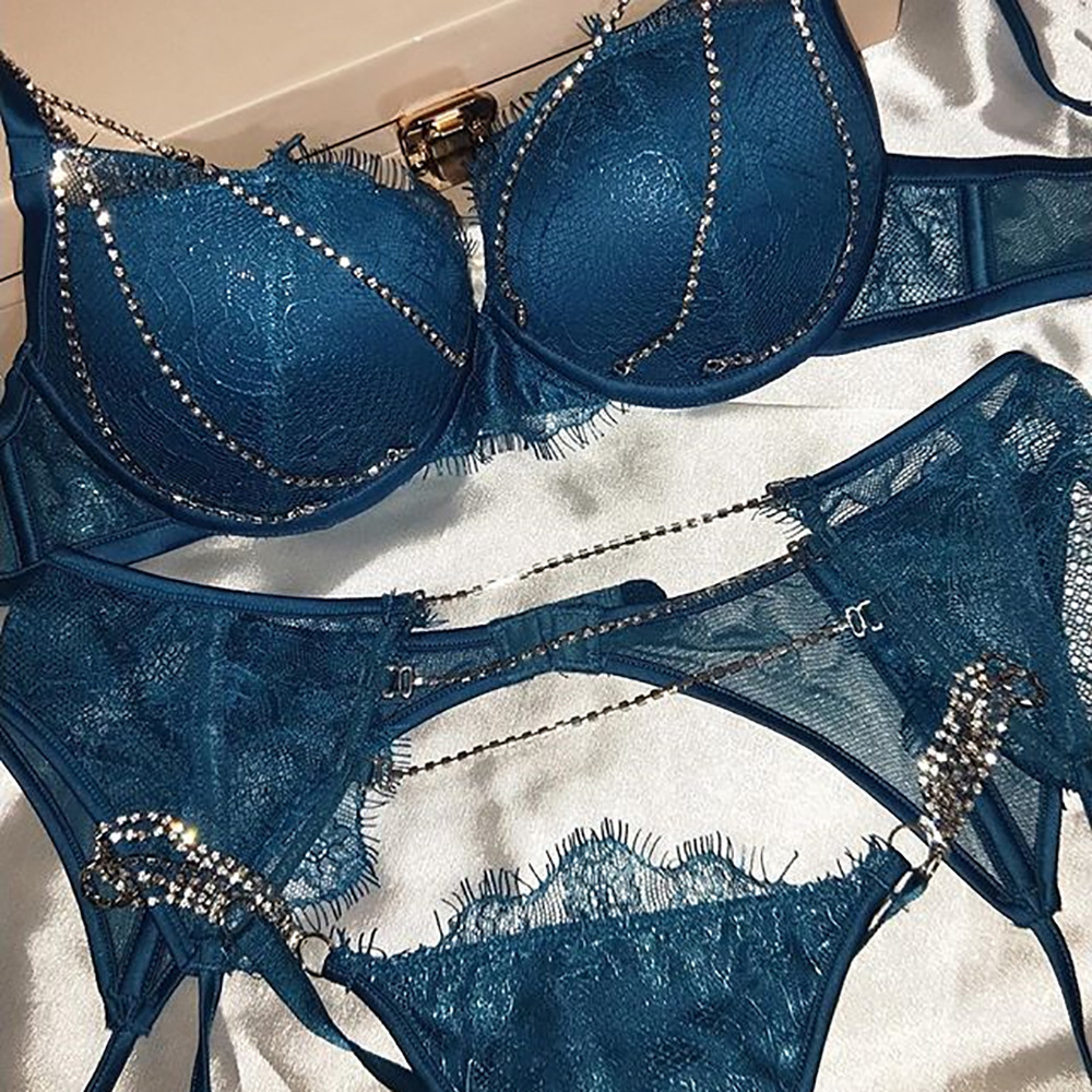 European and American Heavy Craft Women's Fashion Sexy Push up Chest Support Underwear Lace Rhinestone Three-Piece Suit 2019 New 6072 European and American Heavy Craft Women's Fashion Sexy Push up Chest Support Underwear Lace Rhinestone Three-Piece Suit 2019 New 6072