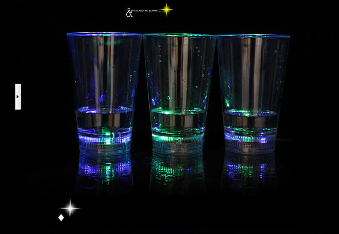 Water Sensing Skull Cup Pouring Water and Bright Luminous Cup Colorful Acrylic Luminous Water Cup New Teqi Toy