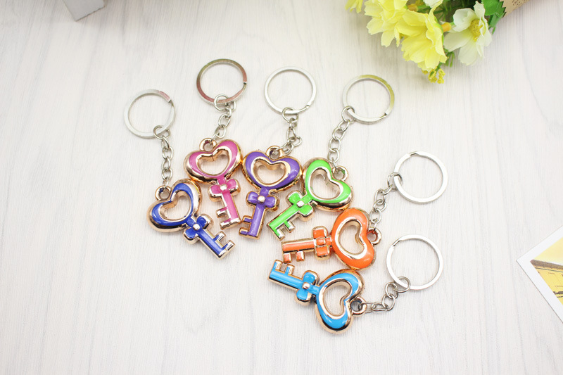 Factory Direct Sales Creative Cute Small Gift Exquisite Acrylic Love Key Key Chain Mobile Phone Pendant Wholesale Factory Direct Sales Creative Cute Small Gift Exquisite Acrylic Love Key Key Chain Mobile Phone Pendant Wholesale