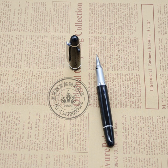 Supply the lighter with card case key chain metal pen creative business gifts suit Supply the lighter with card case key chain metal pen creative business gifts suit