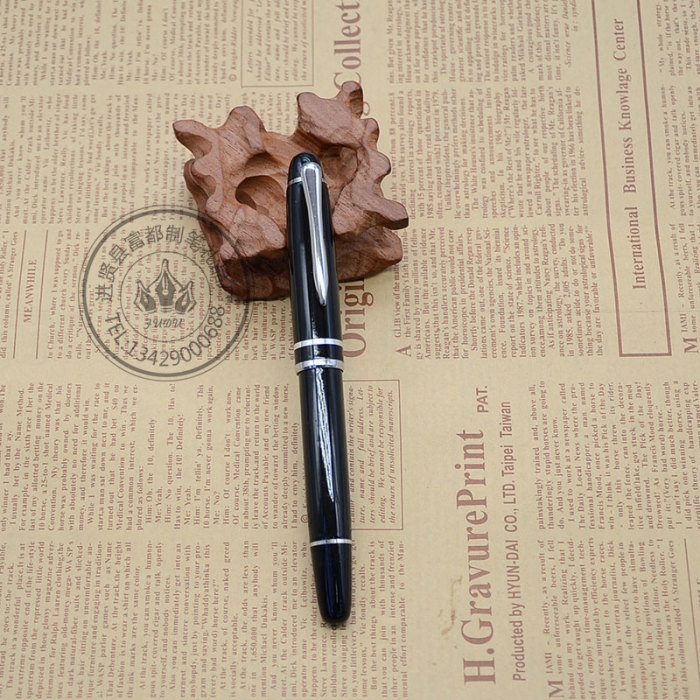 Supply the lighter with card case key chain metal pen creative business gifts suit Supply the lighter with card case key chain metal pen creative business gifts suit