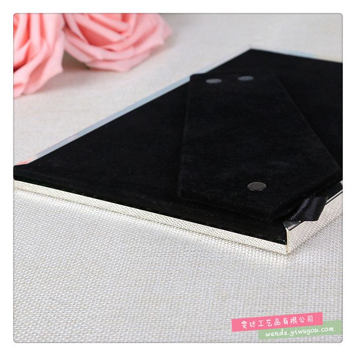 Simple and elegant exquisite high-grade metal silver photo frame senior table picture frame Simple and elegant exquisite high-grade metal silver photo frame senior table picture frame