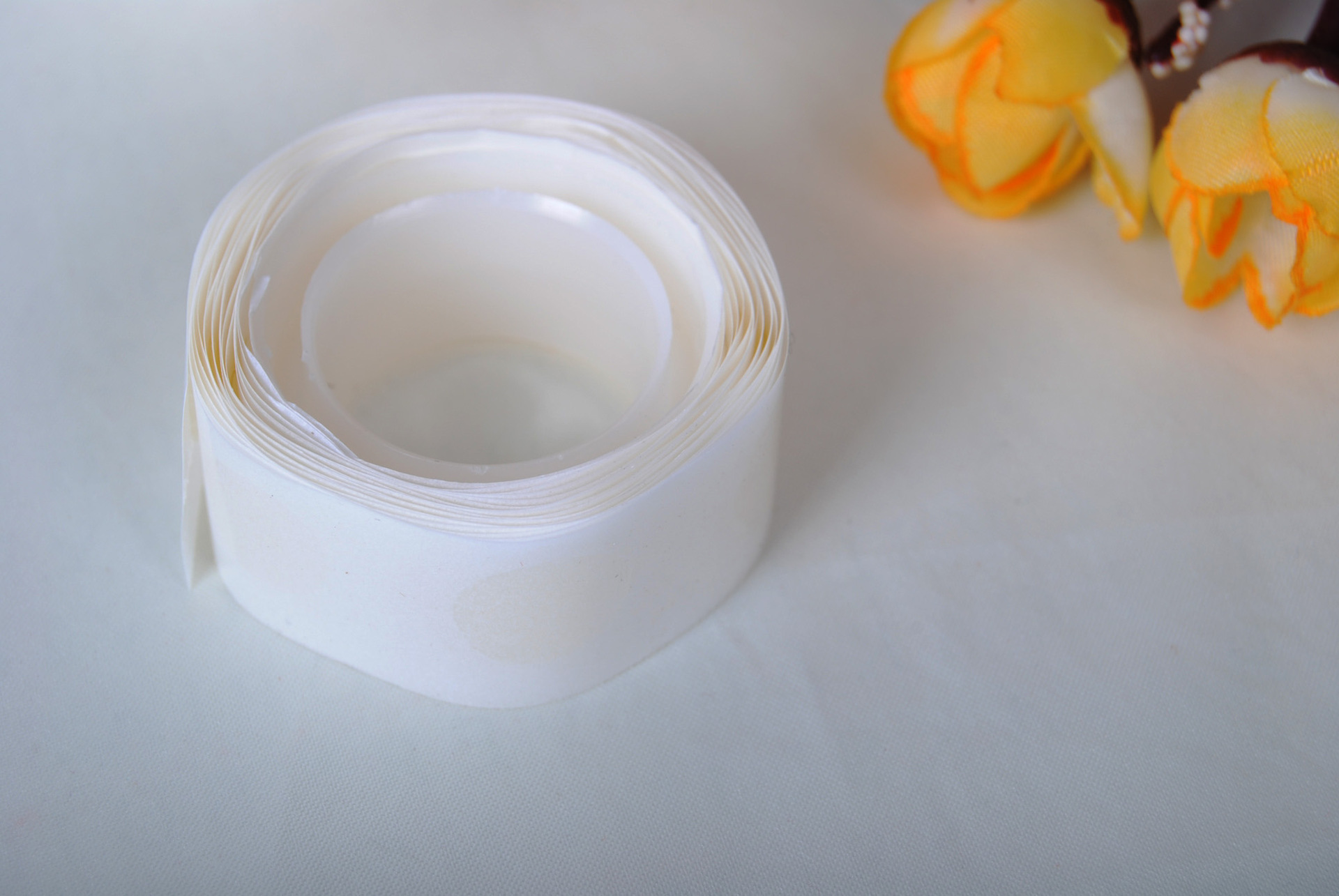 Dot Glue removable balloon Accessory glue for balloons glue dot roll Dot Glue removable balloon Accessory glue for balloons glue dot roll
