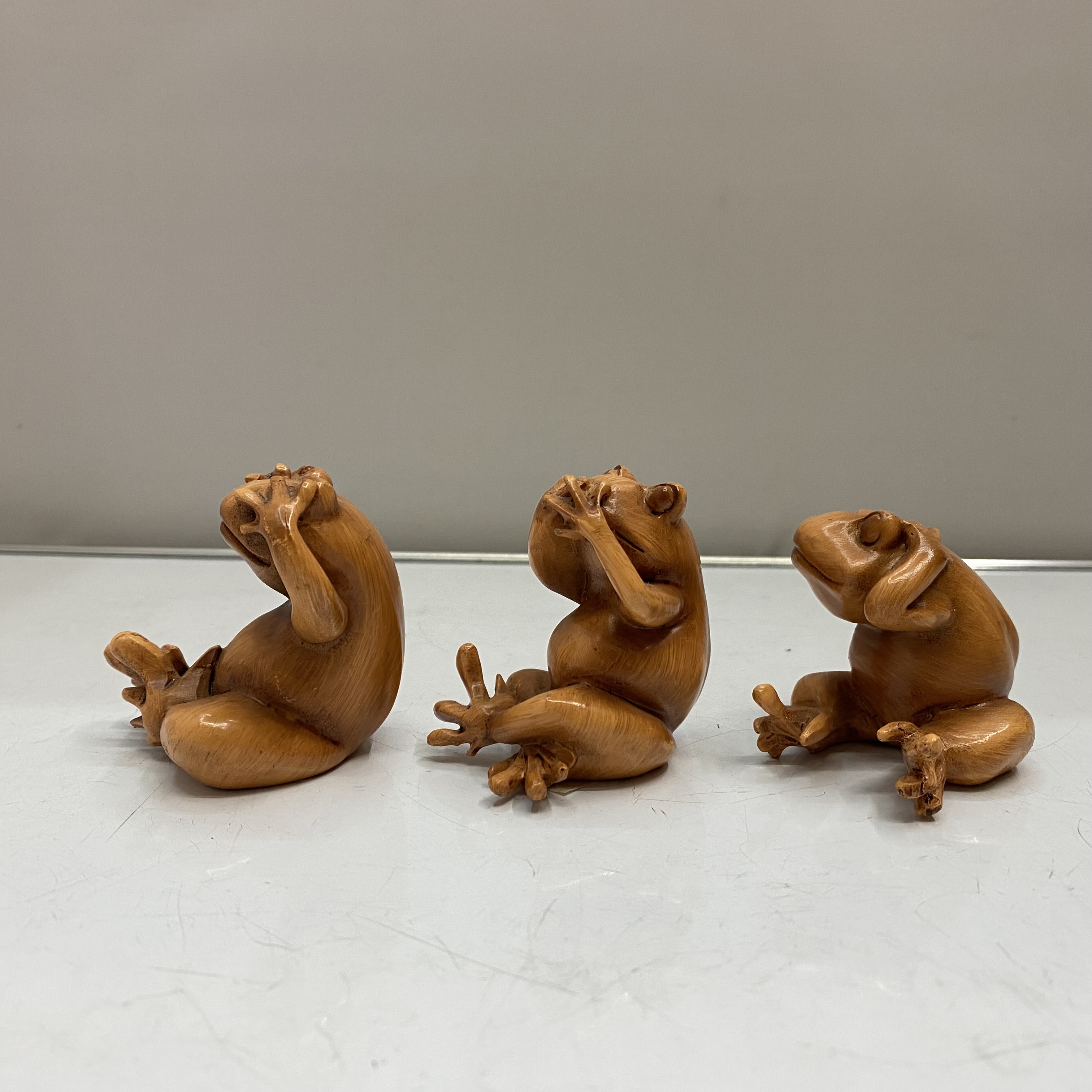 Resin Decorations Crafts Imitation Wood Color Don&#039;t Listen, Don&#039;t Look, Don&#039;t Say Three Frog Resin Home Creative Decoration Ornaments