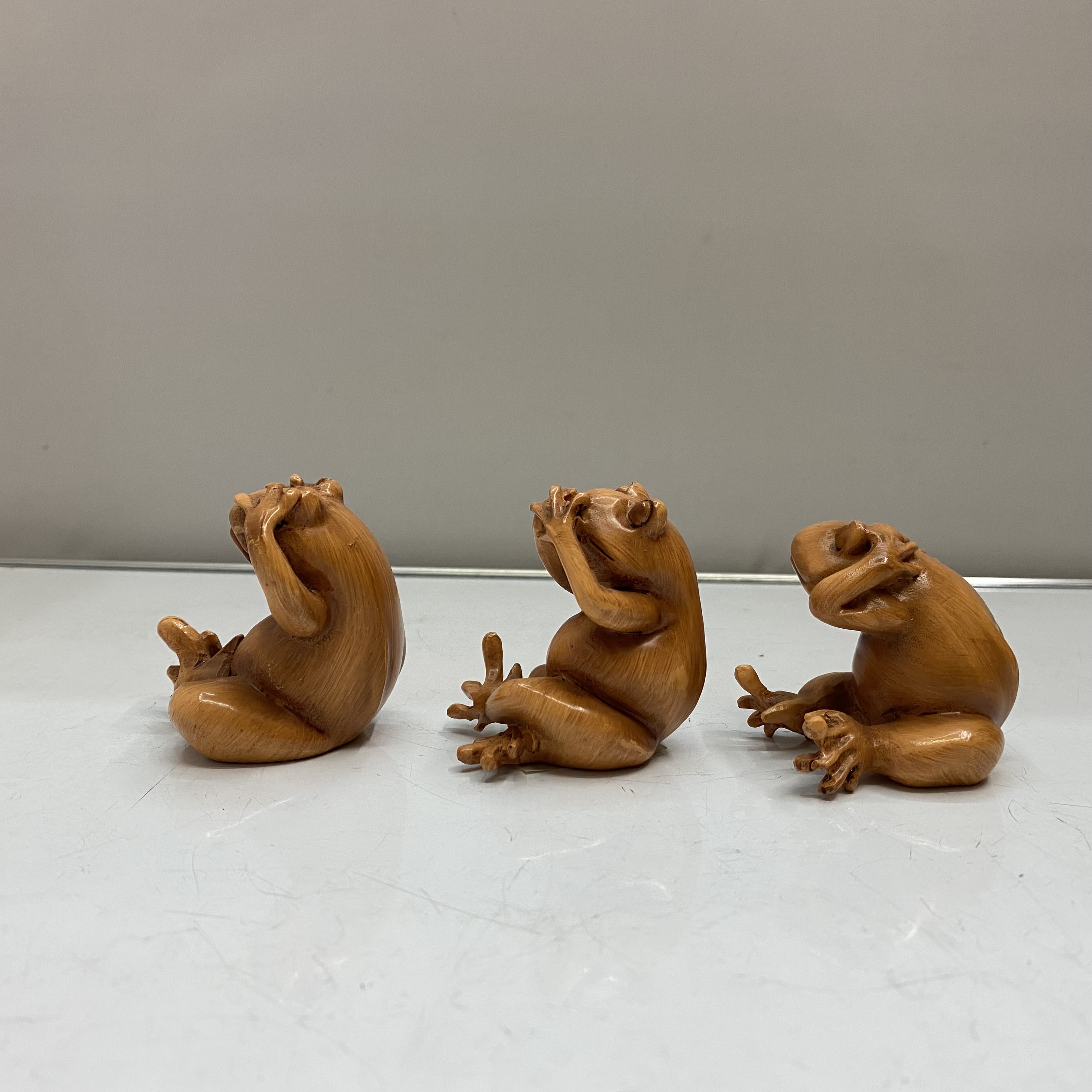 Resin Decorations Crafts Imitation Wood Color Don&#039;t Listen, Don&#039;t Look, Don&#039;t Say Three Frog Resin Home Creative Decoration Ornaments