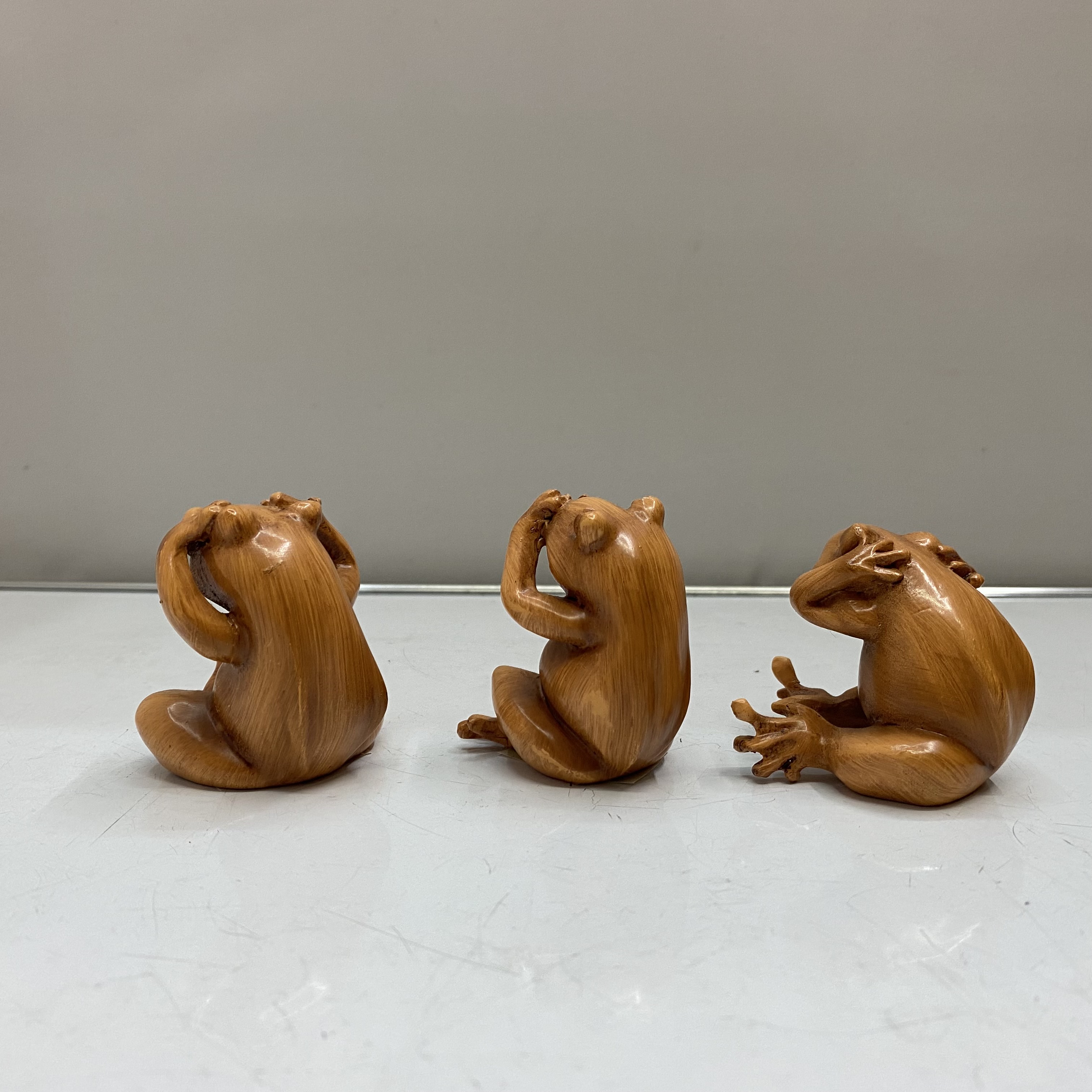 Resin Decorations Crafts Imitation Wood Color Don&#039;t Listen, Don&#039;t Look, Don&#039;t Say Three Frog Resin Home Creative Decoration Ornaments