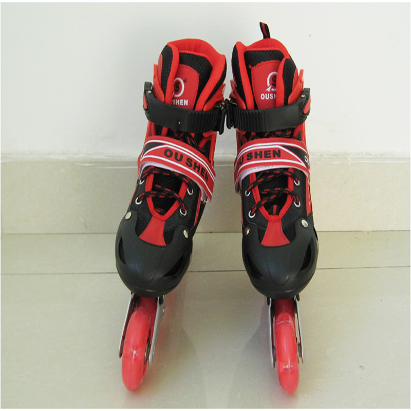 New Pu8 Wheel Full Flash Inline Skating Shoes for Boys and Girls the Skating Shoes Adult Roller Skates Factory Wholesale
