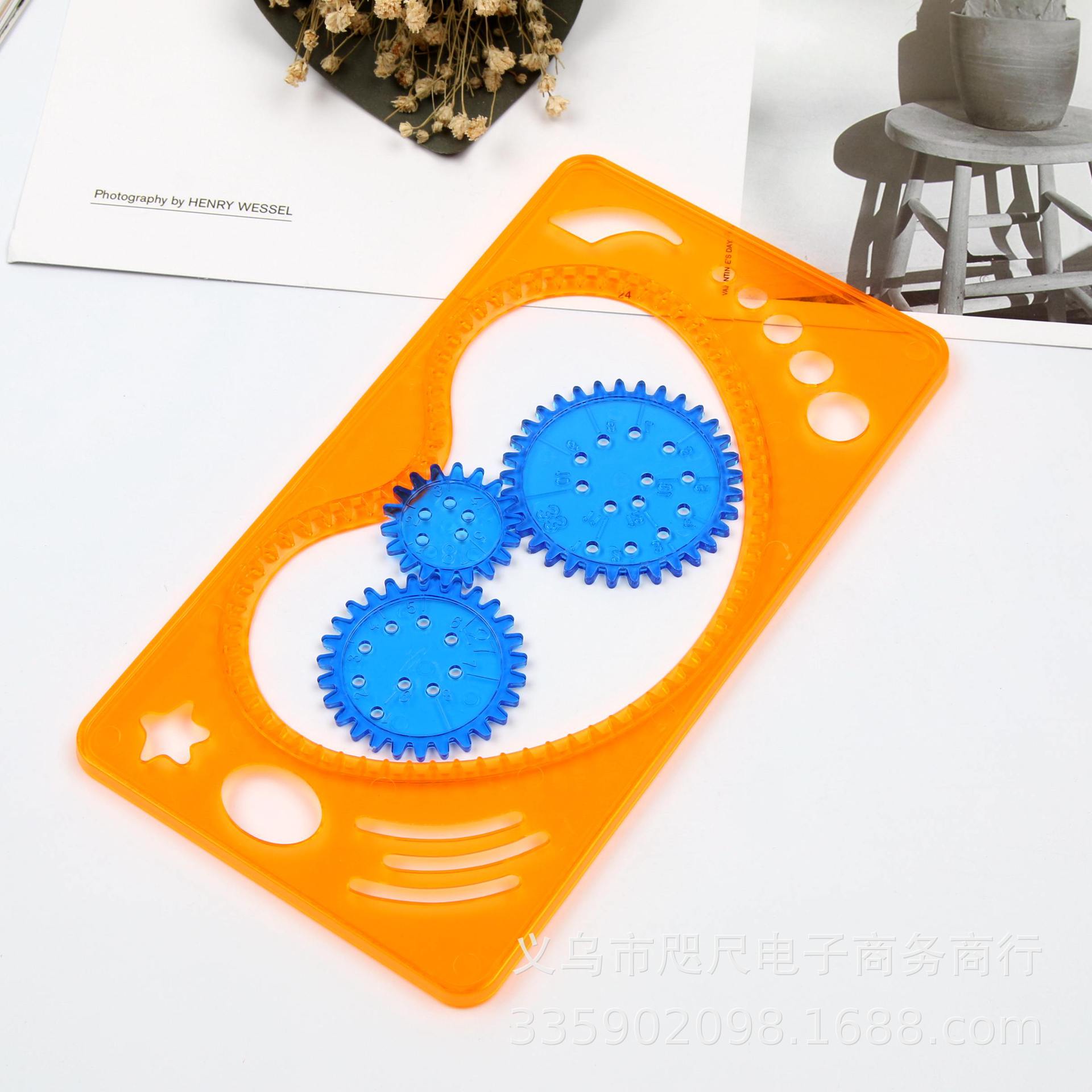 Wanhua ruler multifunctional drawing template ruler creative apple stationery wholesale children gifts Wanhua ruler multifunctional drawing template ruler creative apple stationery wholesale children gifts