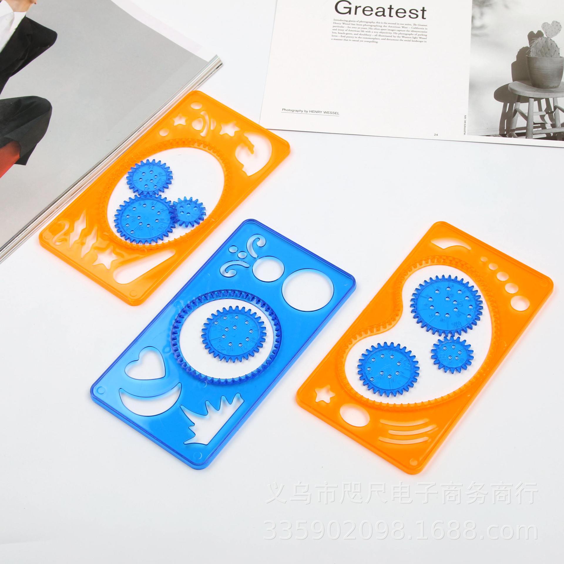 Wanhua ruler multifunctional drawing template ruler creative apple stationery wholesale children gifts Wanhua ruler multifunctional drawing template ruler creative apple stationery wholesale children gifts