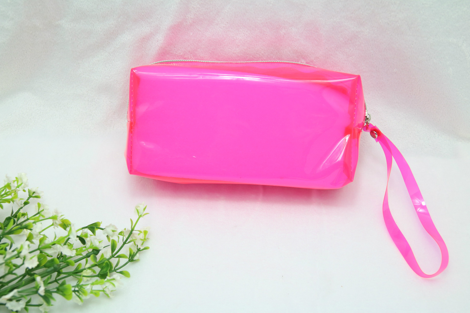 The New multi - function South Chesapeake stationery bag in the receive pen bag creative students PVC bag manufacturers shot wholesale