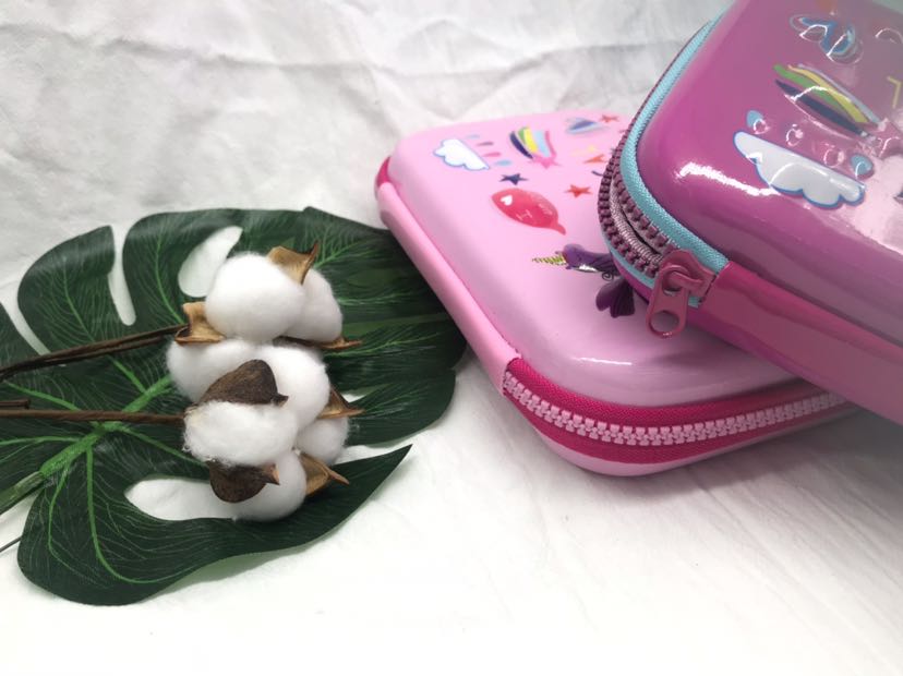 Shuai hang stationery produces cartoon style muslims and popular primary and middle school students pen bag stationery bag color design is various Shuai hang stationery produces cartoon style muslims and popular primary and middle school students pen bag stationery bag color design is various