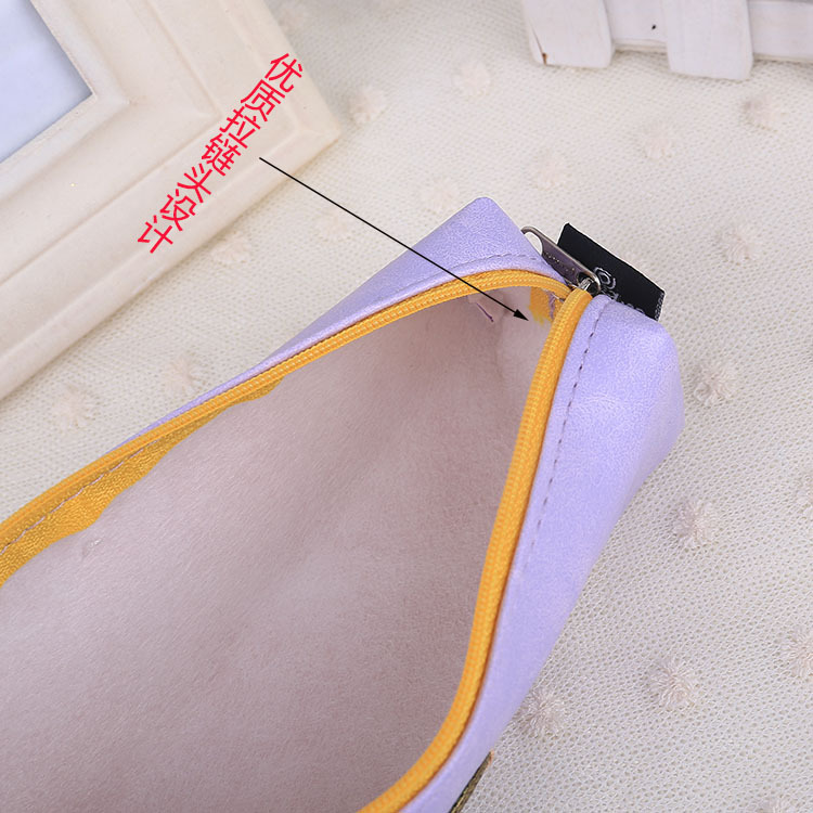 The new south Korean multi - function pen bag, stationery bag portable leather creative students pen bag can be customized spot wholesale