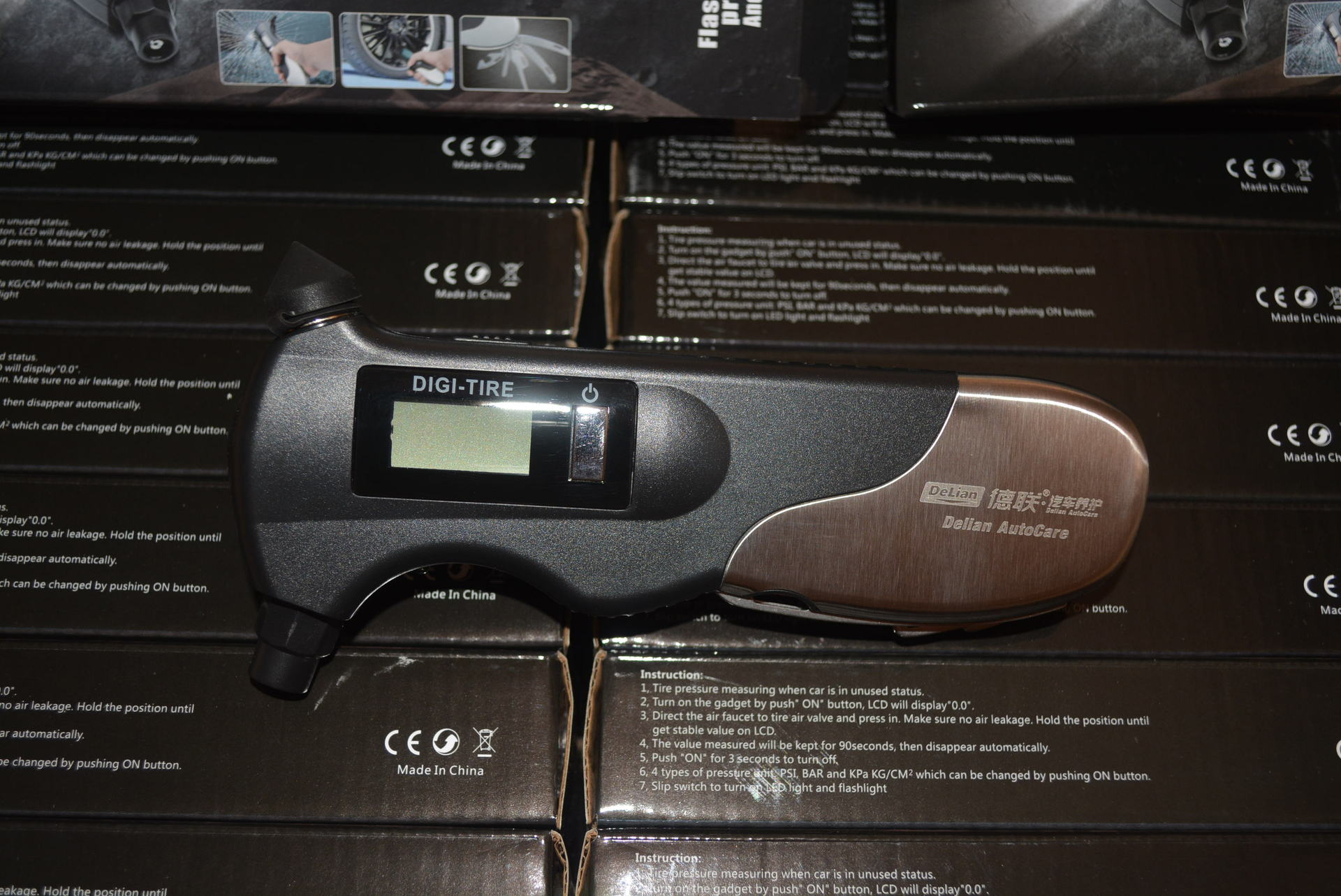 Multi-Purpose Utility Knife Tire Pressure Monitoring Life Hammer Saber Digital Display 9-in-1 Flashlight Lighting Tire Pressure Gauge Source Manufacturer Multi-Purpose Utility Knife Tire Pressure Monitoring Life Hammer Saber Digital Display 9-in-1 Flashlight Lighting Tire Pressure Gauge Source Manufacturer