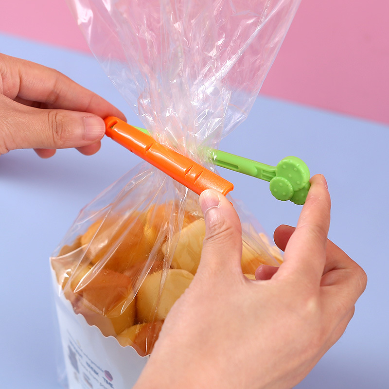 5-Piece Carrot Fresh-Keeping Sealing Clip with Magnet Moisture-Proof Food Bag Sealed Clip Refridgerator Magnets Storage Box
