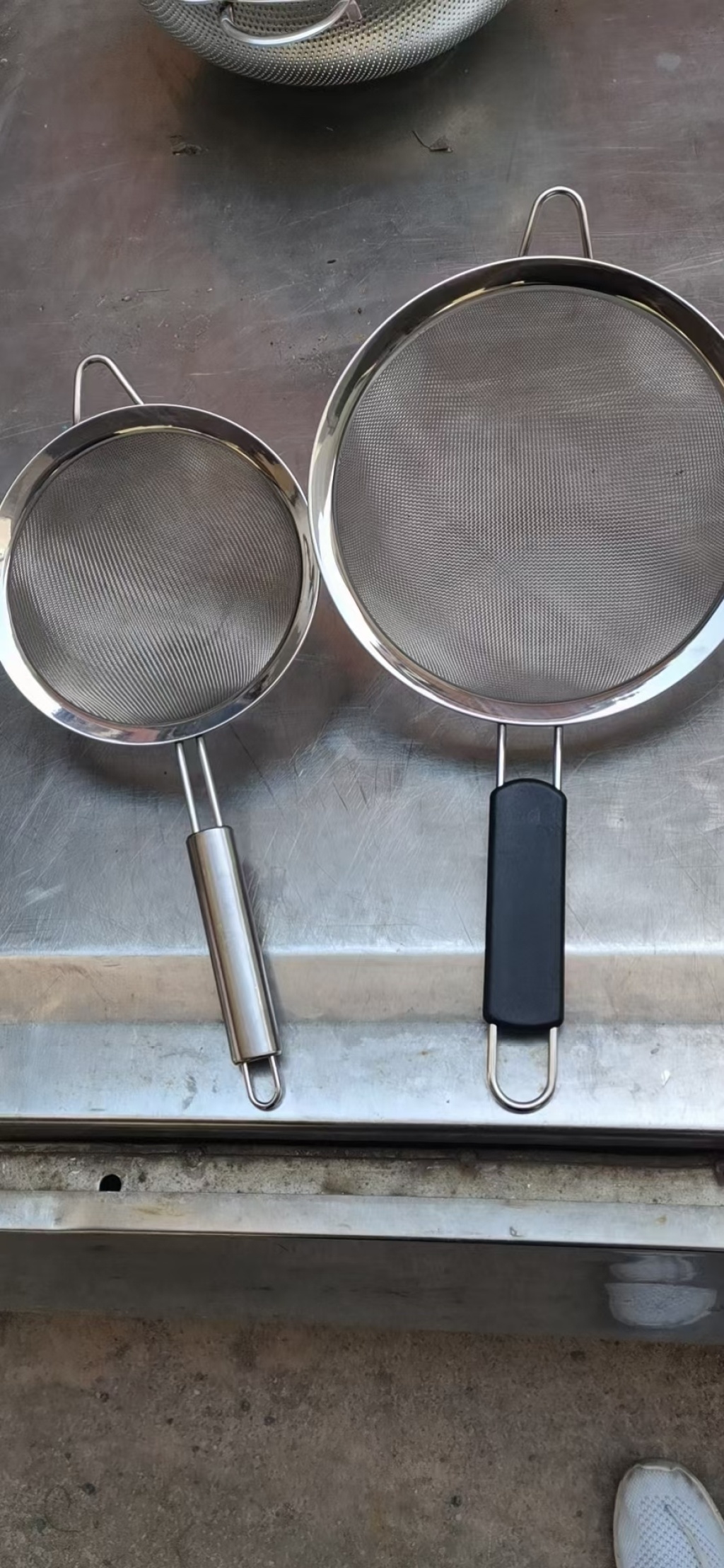 Stainless Steel Colander Strainer for Spicy Hot Pot Rice Noodles Strainer Spoon Boiled Noodle Fishing Punching Strainer Stainless Steel Colander Strainer for Spicy Hot Pot Rice Noodles Strainer Spoon Boiled Noodle Fishing Punching Strainer