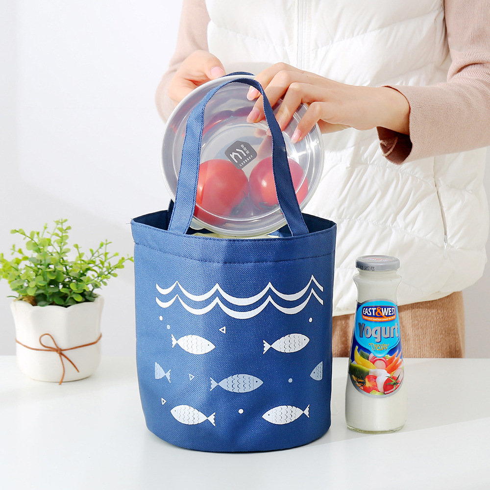 Liancheng New Portable Drawstring Lunch Bag Large Capacity Fresh-Keeping Insulated Lunch Box Bag round Barrel Aluminum Foil Thickening Insulated Bag