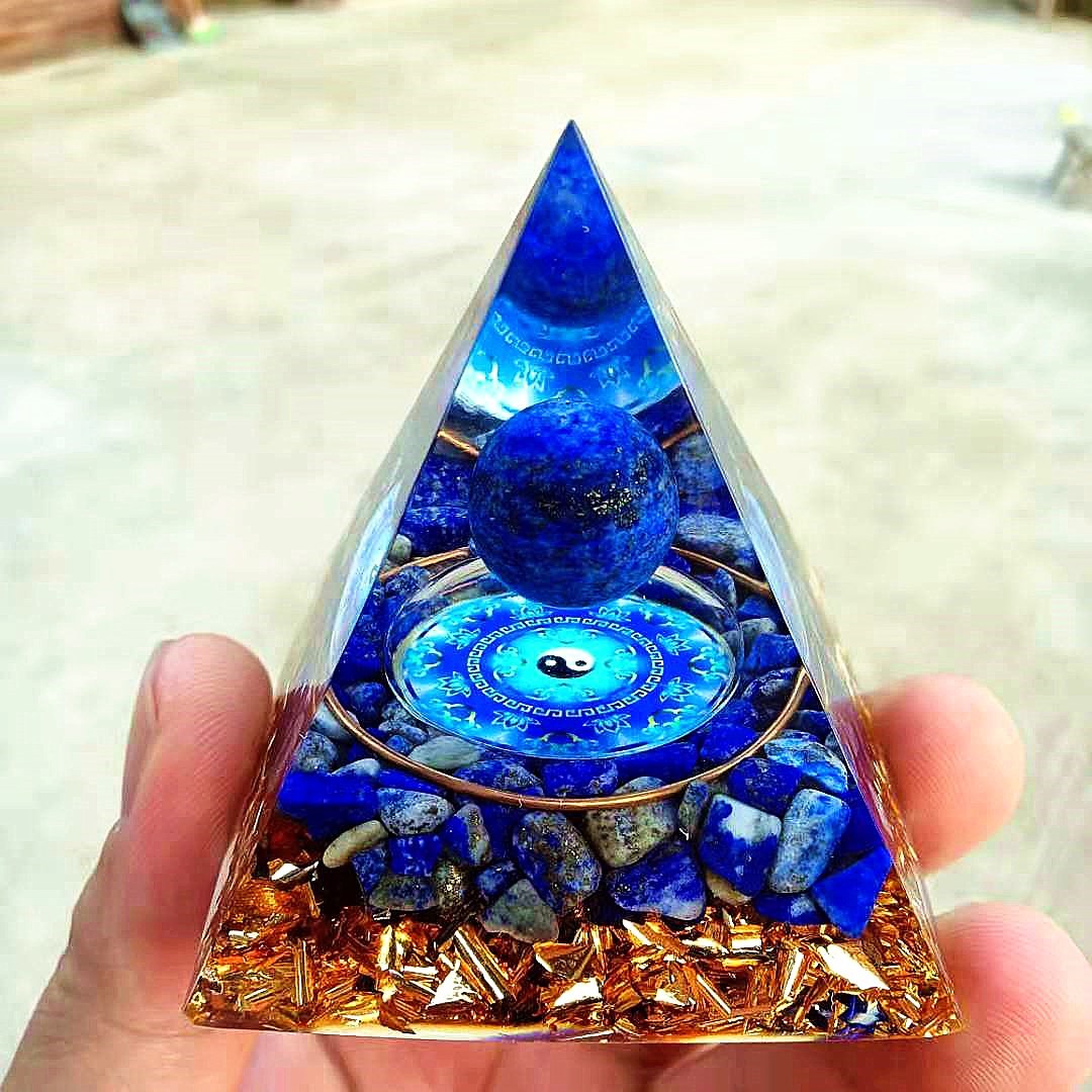 Foreign Trade Crystal Ball Pyramid Ornament Gravel Epoxy Resin Crafts Home Office Car Decoration Foreign Trade Crystal Ball Pyramid Ornament Gravel Epoxy Resin Crafts Home Office Car Decoration